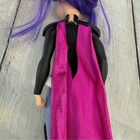 DC Super Hero Girls Zatanna Doll - Picture 4 of 4